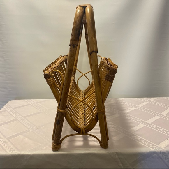 Vintage Wicker Magazine Rack - Picture 7 of 14